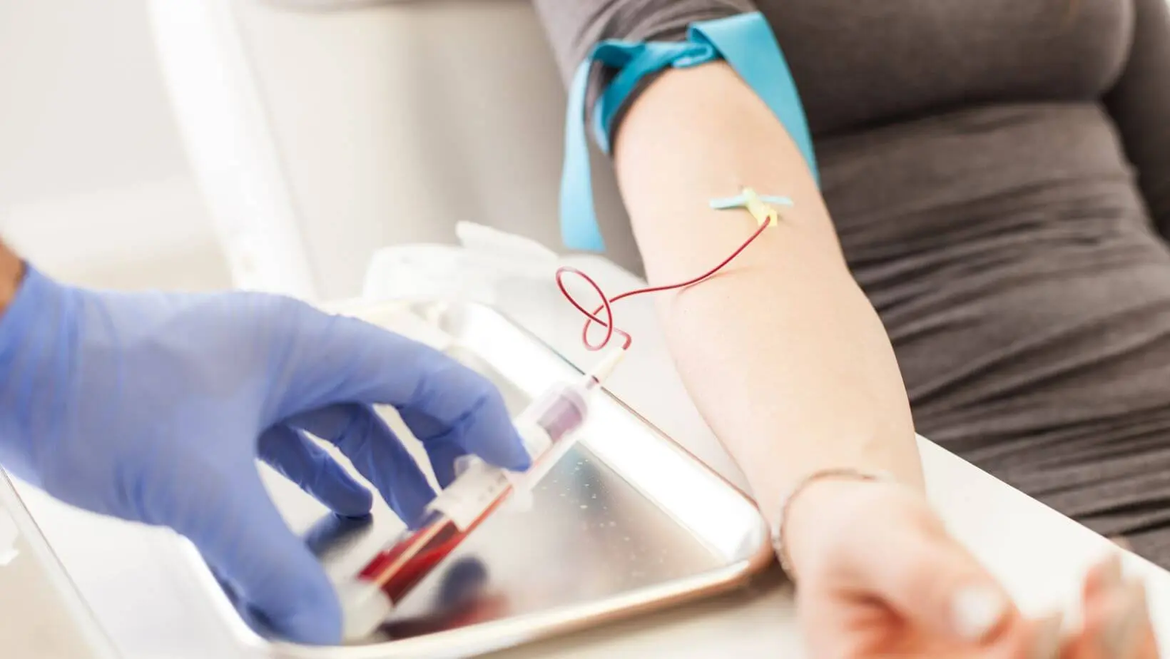 Leczenie biologiczne PRP i PRF w ortopedii — Instytut Holispace